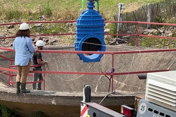 La nouvelle vanne du lac de Châteauneuf-la-Forêt va permettre la remise en eau