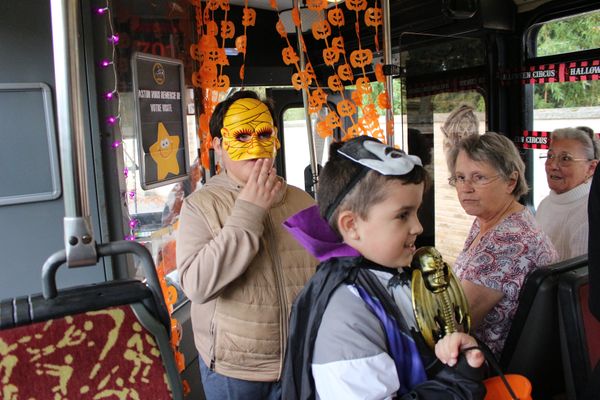 L'édition 2023 du bus d'Halloween de l'Astur