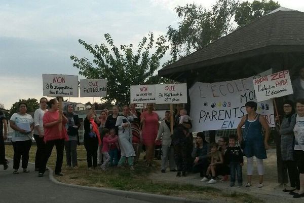 Opération "école-morte" à l'école de Wittelsheim, jeudi 15 septembre 2016