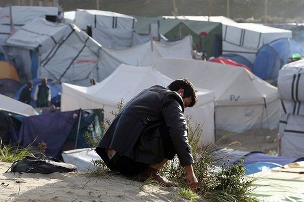 Un réfugié, dans la Jungle de Calais.