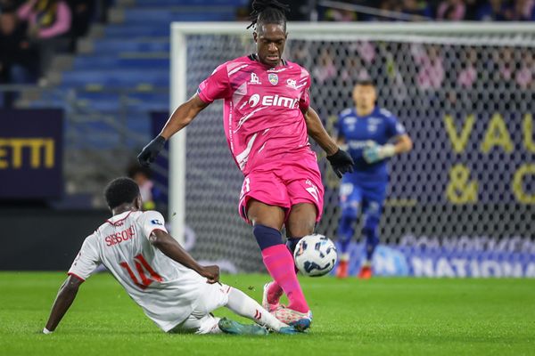 Armand Gnanduillet, ici face à Valenciennes le 18 octobre, a marqué le 3e et dernier but sochalien samedi 16 décembre face à Gueugnon, sécurisant la qualification du FCSM au 8e tour de Coupe de France.