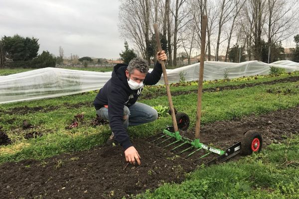 David Ducasse, maraîcher bio a été recruté par la municipalité