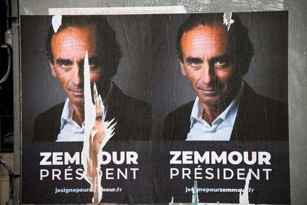 Des affiches en soutien à une candidature d’Eric Zemmour pour l’élection présidentielle de 2022, dans les rues de Paris (illustration).