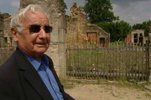 Robert Hébras est l'un des rares survivants du massacre d'Oradour. Il a aujourd'hui 88 ans.