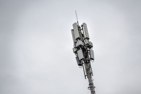 Afin de préparer l'arrivée de la 5G à Clermont-Ferrand, des pylônes 4G ont été équipés de nouvelles antennes.