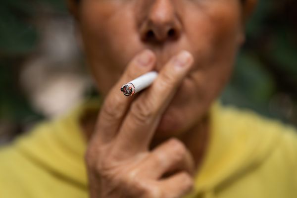 Y a-t-il un risque de devenir accro pour calmer le stress et l’attente? Tabac, alcool, jeux vidéo, drogue... 