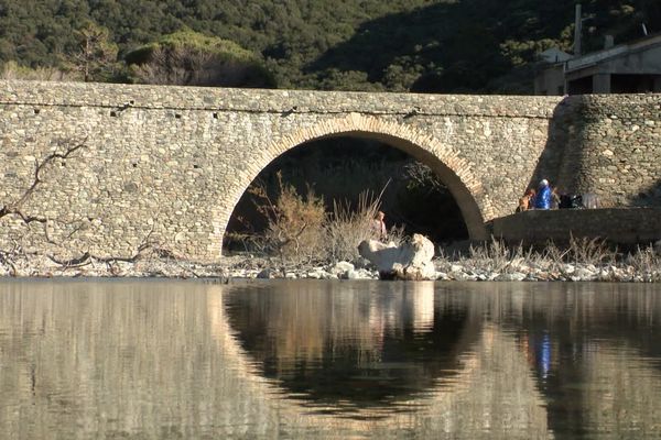 En 2016, le pont d'Olmeta-di-Capocorsu avait été détruit par les crues ravageuses dans le Cap Corse