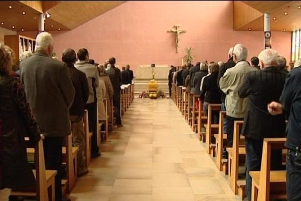 L'hommage à Emmanuelle Claret en l'église Saint-Pierre à Pontarlier