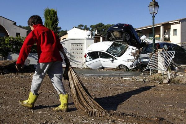 Intempéries sur la Côte d'Azur: bilan réévalué à 13 morts et 6 disparus