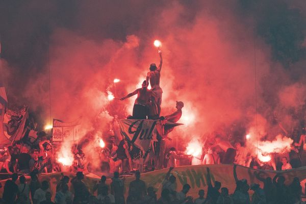 Les Ultras, les MTP et les Fanatics sont sanctionnés de la fermeture de leur tribune après l'usage d'engins pyrotechniques dans le stade Vélodrome, le 1er septembre dernier, lors du match contre Saint-Etienne.