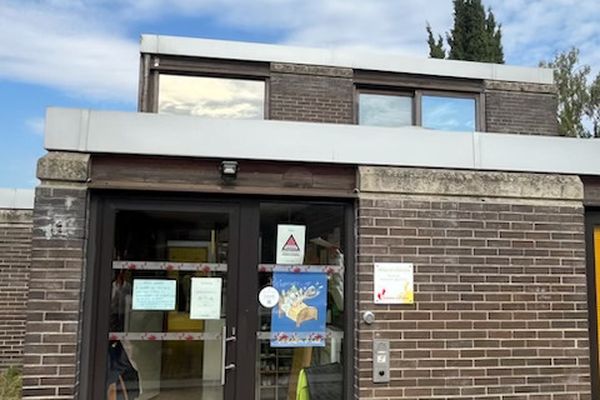 L'entrée de la crèche à Magnanville dans les Yvelines.