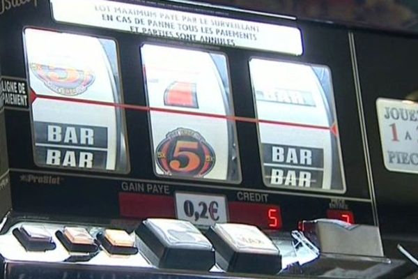 En Auvergne, les casinos de Vic-sur-Cère, Le Mont-Dore, La Bourboule et Chaudes-Aigues ont vu leur chiffre d'affaires baisser de 30 à 35 %.