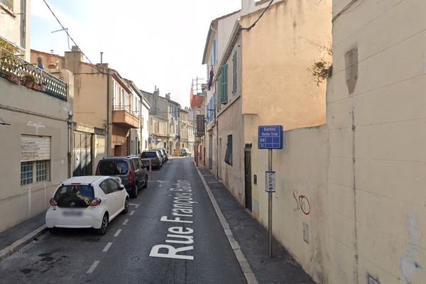 Les faits se sont produits samedi soir dans la rue François-Barbini dans le 3ᵉ arrondissement de Marseille.