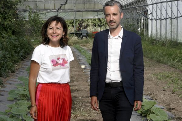 En juin dernier, les sourires étaient de rigueur entre Carole Delga (PS) et Antoine Maurice (EELV). La présidente de la région Occitanie apportait son soutien au candidat d'Archipel citoyen à la mairie de Toulouse.