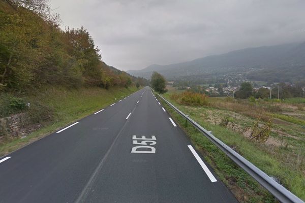 Un homme de 62 ans est décédé dans un accident de la route à Vaulnaveys-le-Haut (Isère).