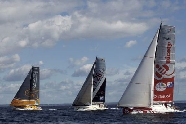 Trois voiliers engagés dans la Transat Jacques Vabre dont le bateau Picoty Lac de Vassivière à droite