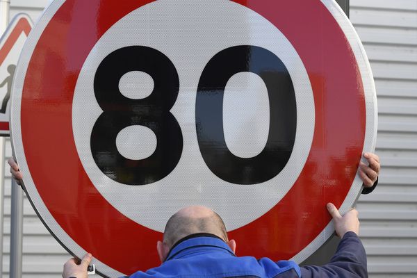 Le 80 km/h doit faire partie du grand débat national estime le député (LR) du Cantal Vincent Descoeur (LR). Photo illustration 