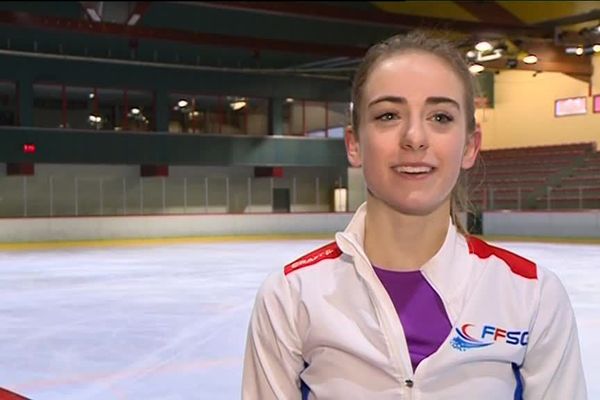 La jeune patineuse sera plongé dans le grand bain dès vendredi 23 novembre sur la glace de la patinoire de Grenoble