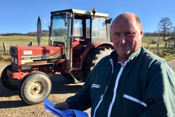 Thierry Michon et son tracteur qui aurait roulé à 116 km/heure dans les rues de Milan