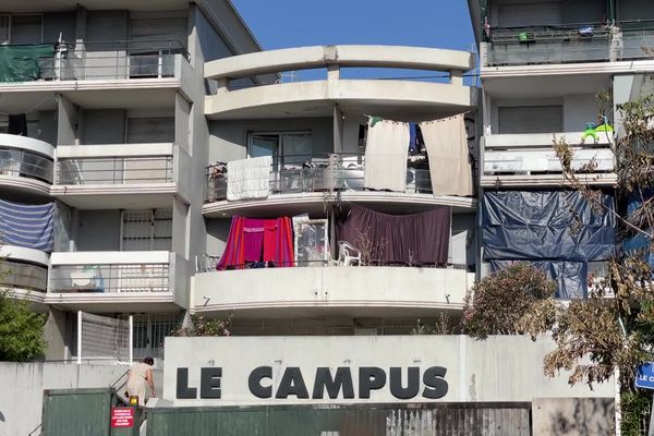 La résidence du Campus, dans le 14ᵉ arrondissement de Marseille, squattée.