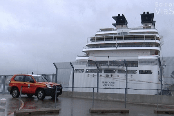 Le Seabourn Sojourn a fait escale à Ajaccio ce matin.