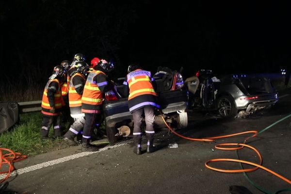 Malgré l'arrivée rapide des secours, quatre personnes ont perdu la vie dans ce terrible accident