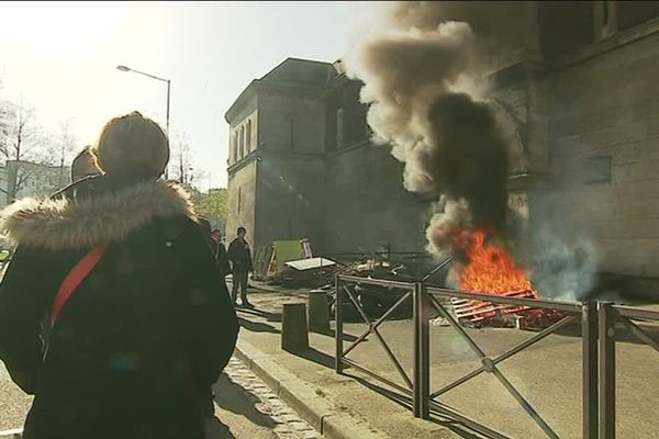 26 mars 2019- blocage de l'entrée de la maison d'arrêt de Rouen