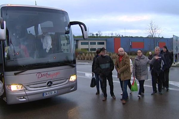 Un car est parti de Besançon pour le meeting parisien de François Fillon 