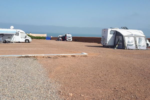 Les camping-caristes d'Occitanie installés au sud d'Agadir