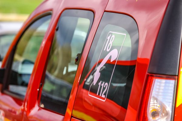 Une cavité de cinq mètres de profondeur s'est formée entre deux habitations près de Rouen.