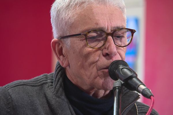 20 ans après son dernier album, Gérard Jacquet retourne en studio avec un nouveau projet.