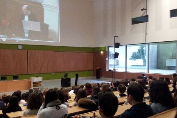 La rentrée solennelle du tribunal de grande instance de Limoges a été retransmise pour la première fois en France à la faculté de droit en direct, lundi 13 janvier 2014