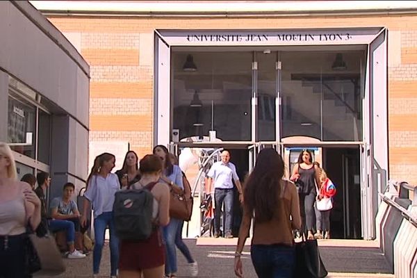 Plusieurs milliers d'étudiants sont concernés dans la grande région.