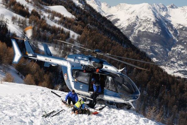 Les gendarmes du PGHM de Briançon lors d'un secours ce mardi 21 février