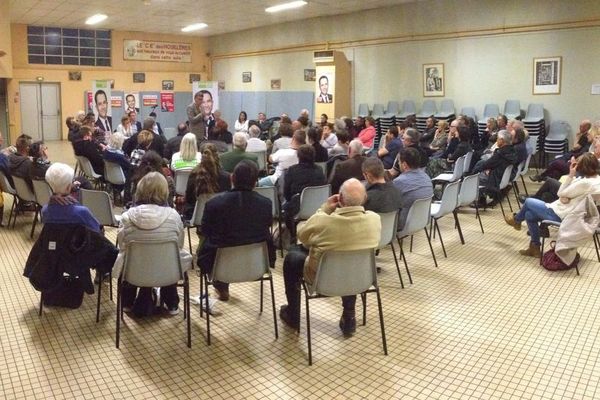 Jeudi 20 avril 2017 se tenait un meeting de soutien à Benoït Hamon dans la commune de Montceau-les-Mines. C'est Christophe Sirugue qui a pris la parole.