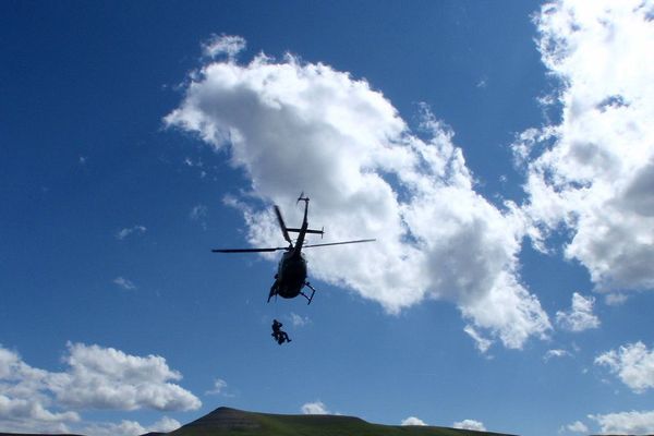 Les gendarmes du PGHM d'Ariège n'ont pu que constater le décès du jeune homme à leur arrivée sur place. 