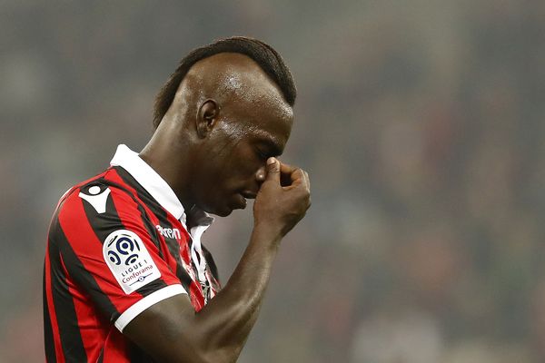 Mario Balotelli, l’attaquant de l’OGC Nice est attendu à Marseille ce mardi après-midi.