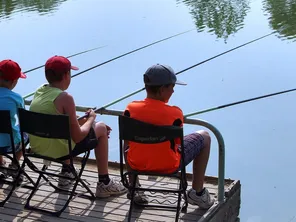 Dans l'Allier, vous pouvez inscrire votre enfant à la pêche.