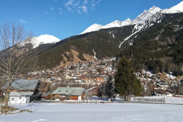 Les cinq personnes trouvées porteuses du nouveau coronavirus séjournaient aux Contamines-Montjoie.