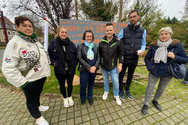 Le collectif des riverains de la Liane à Saint-Etienne-au-Mont.