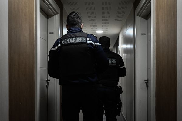 Les gendarmes ont saisi près de 15 000 euros en liquide à l'Union. Mars 2021.