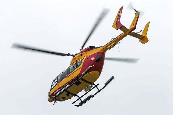 L'hélicoptère de la sécurité civile Dragon 29, utilisé par les pompiers.
