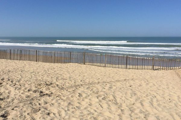 Naujac-sur-Mer dans le Médoc est réputé pour son spot de surf