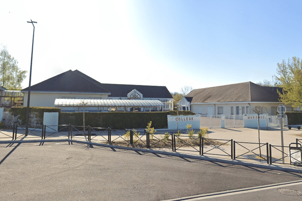 Le collège Marie-Noël, à Joigny (Yonne).