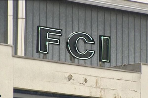 Les locaux de l'ancienne entreprise FCI dans la zone industrielle de Lons-Le-Saunier