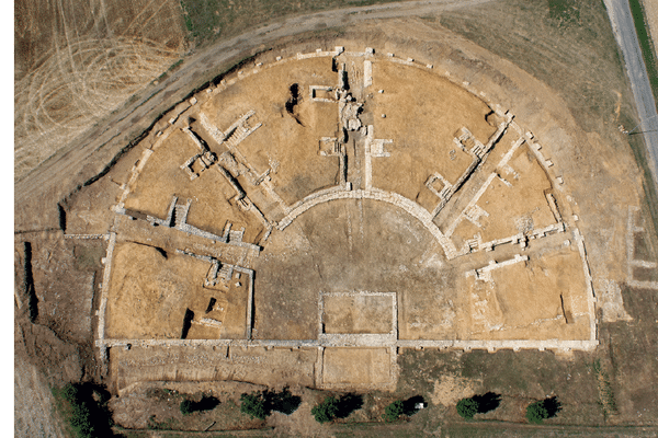 Les vestiges du théâtre gallo-romain