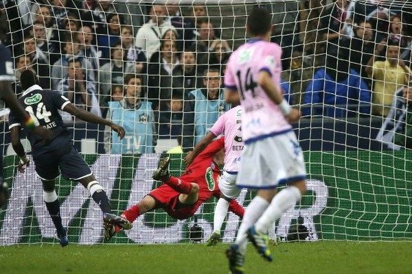 Cheick Diabate après son deuxième pour Bordeaux lors de la finale de la Coupe de France au Stade de France.