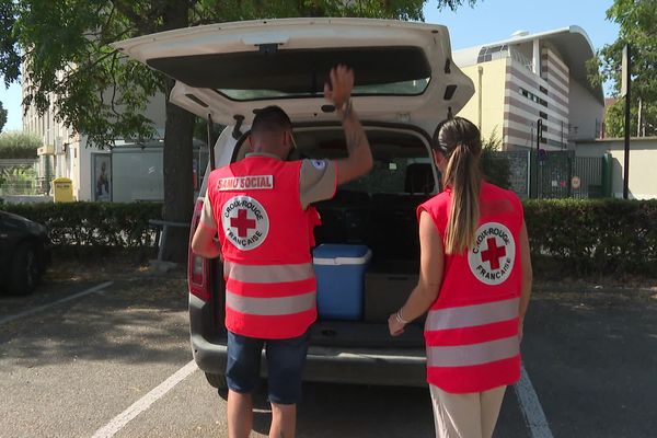 Pendant la canicule,les équipes sont sur le terrain