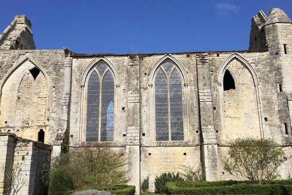 l'Abbaye de Longues-sur-mer