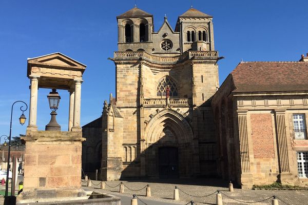 Le village de Souvigny dans l'Allier représentera la région Auvergne-Rhône-Alpes à l'émission "Le Village préféré des Français" de France 3. 